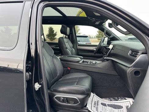 Used 2024 Jeep Wagoneer Series II image 33