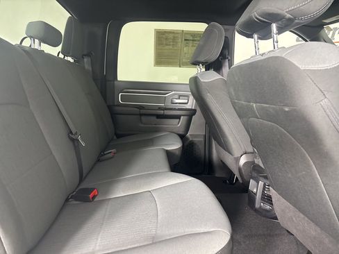 Used 2022 RAM 2500 Big Horn w/ Cold Weather Group image 25