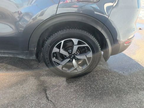 Used 2021 Kia Sportage LX image 10