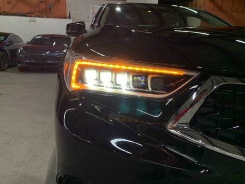 Used 2019 Acura TLX image 18