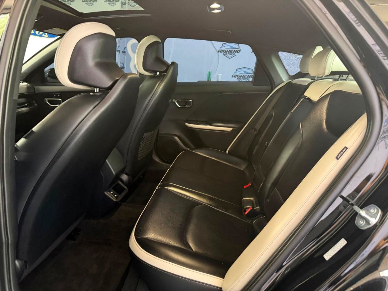 Used 2025 Kia K4 GT-Line w/ GT-Line Premium Package FWD image 19