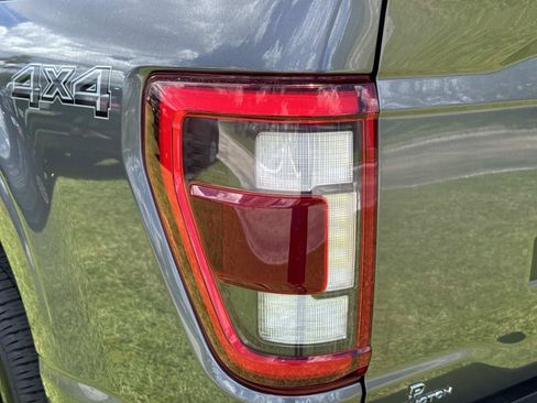 Used 2022 Ford F150 Lariat w/ Equipment Group 502A High AWD/4WD image 11