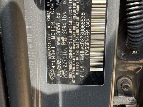 Used 2025 Hyundai Elantra Sport w/ Cargo Package FWD image 21