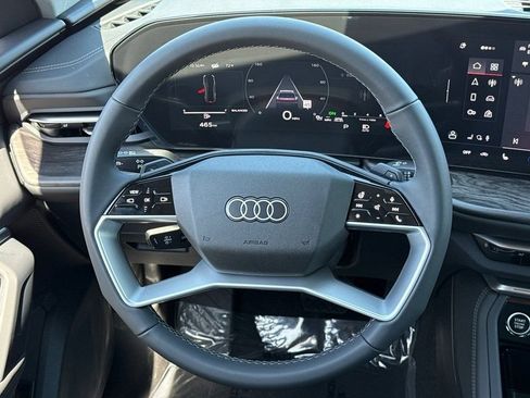 Certified 2025 Audi Q5 Premium w/ Convenience Package AWD/4WD image 14