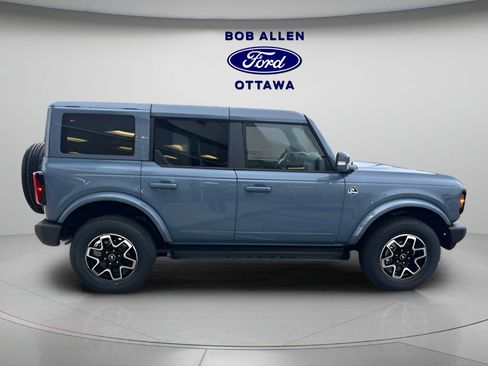 New 2025 Ford Bronco Outer Banks image 6