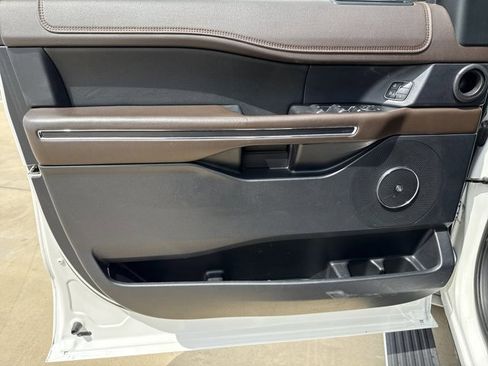 Used 2021 Ford Expedition Max King Ranch image 10