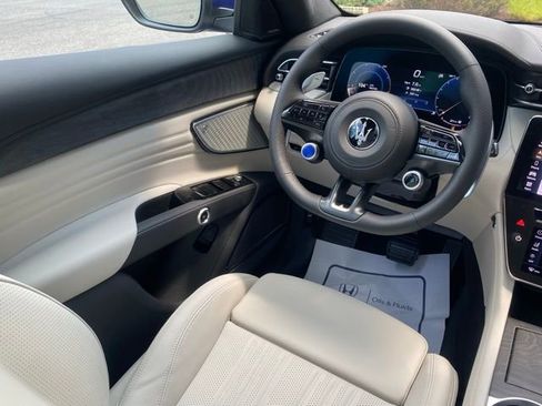 New 2024 Maserati Grecale GT image 44