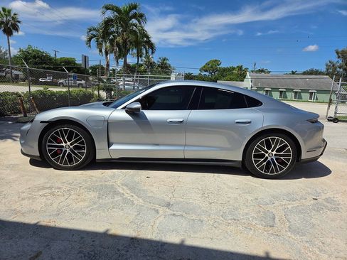 Used 2021 Porsche Taycan 4S AWD/4WD image 8