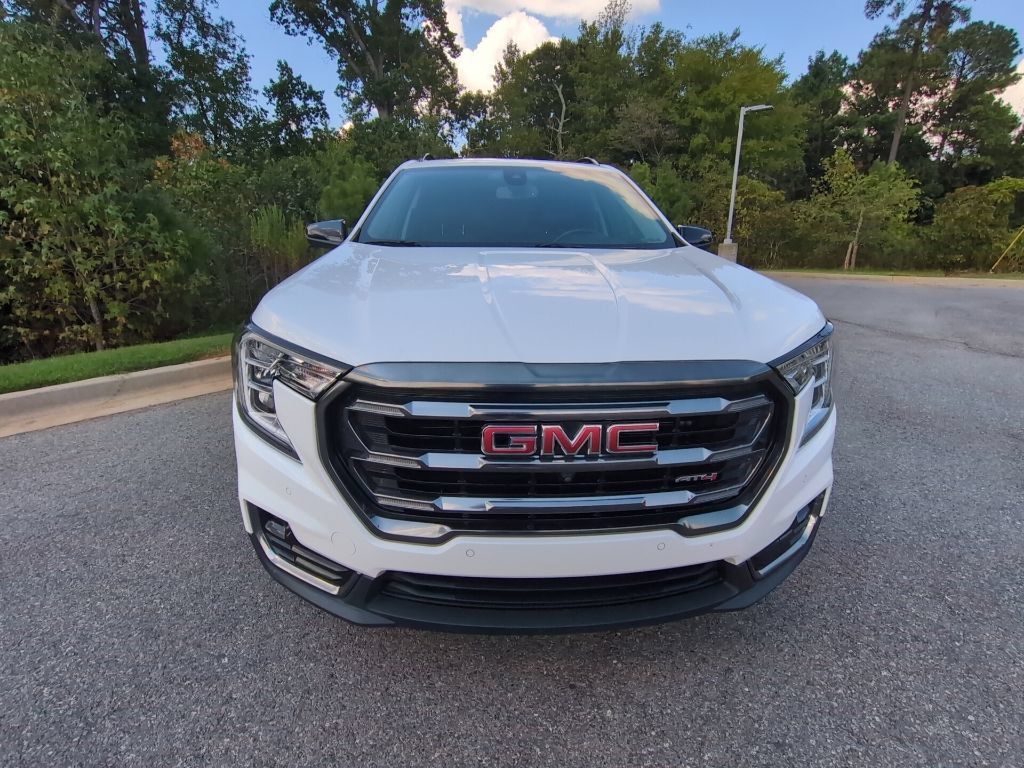 Used 2022 GMC Terrain AT4 w/ Infotainment Package II AWD/4WD image 2