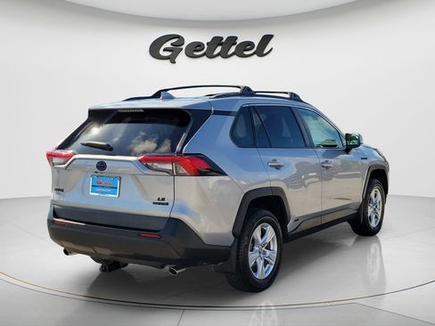 Certified 2020 Toyota RAV4 LE AWD/4WD image 5