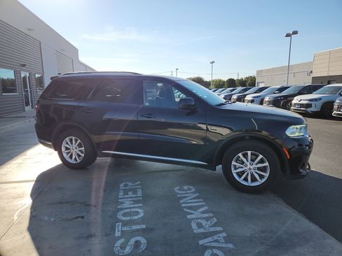 Used 2024 Dodge Durango SXT image 8