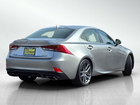 Used 2018 Lexus IS 300 F Sport image 4