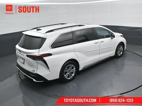 Used 2023 Toyota Sienna XSE w/ XSE Plus Package AWD/4WD image 50
