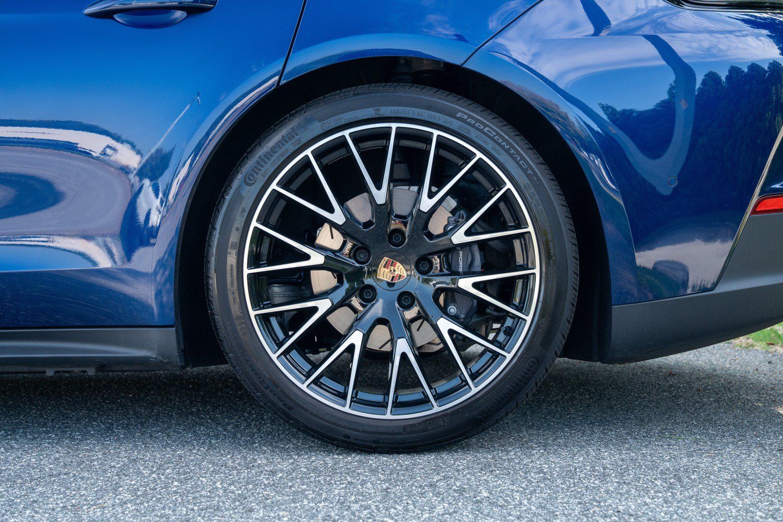 Certified 2026 Porsche Panamera 4 AWD/4WD image 12