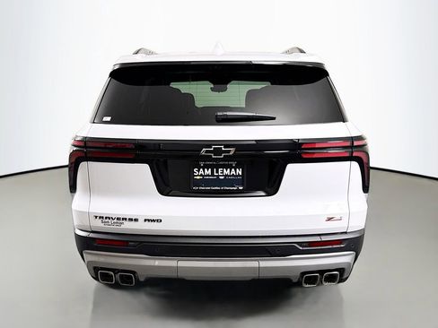 New 2026 Chevrolet Traverse Z71 w/ Enhanced Driving Package image 6