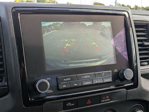 Used 2024 Nissan Frontier S w/ Technology Package image 17