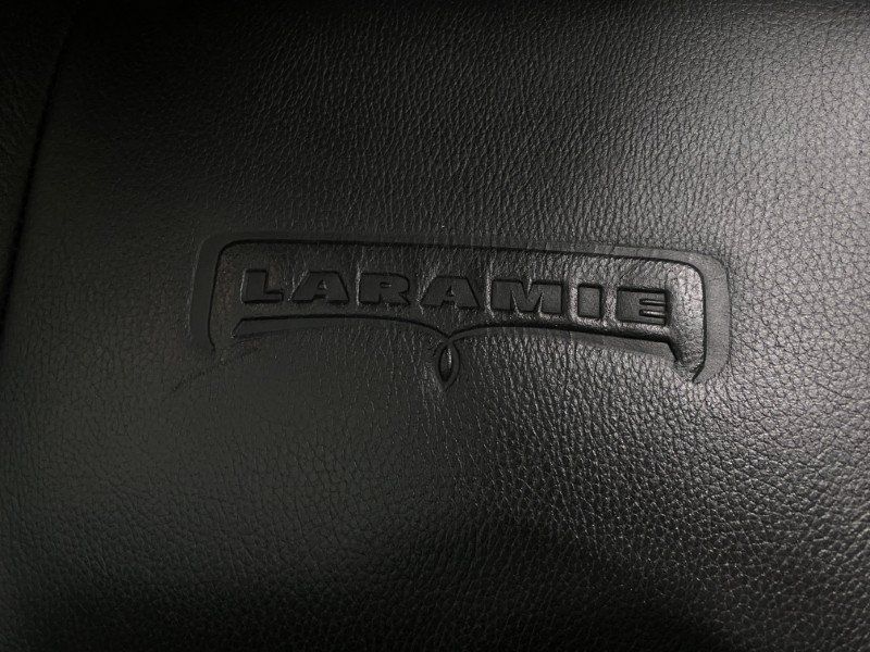 Used 2015 RAM 1500 Laramie w/ Convenience Group AWD/4WD image 48