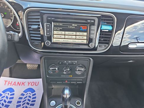 Used 2012 Volkswagen Beetle 2.5 image 17