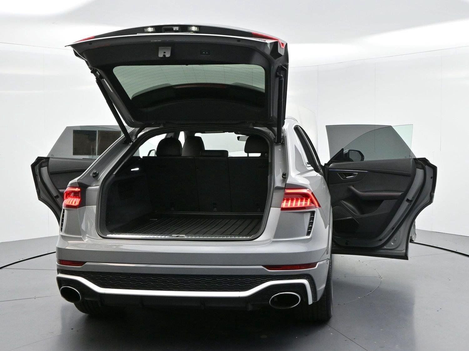 Used 2023 Audi RS Q8 w/ Executive Package AWD/4WD image 46