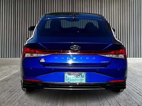 Used 2022 Hyundai Elantra Limited image 4