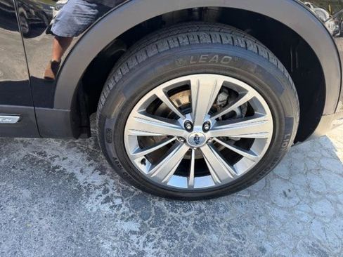 Used 2018 Ford Explorer Limited image 14