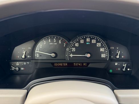 Used 2005 Cadillac XLR image 39