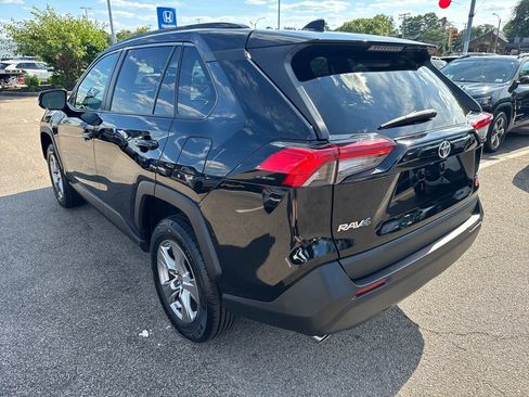 Used 2024 Toyota RAV4 XLE FWD image 5