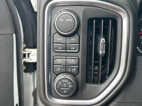 Certified 2022 Chevrolet Silverado 2500 LTZ w/ LTZ Convenience Package AWD/4WD image 24