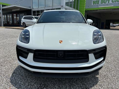Used 2024 Porsche Macan AWD/4WD image 10