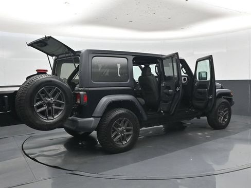 Used 2024 Jeep Wrangler Unlimited Sport AWD/4WD image 53