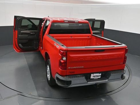 Used 2025 Chevrolet Silverado 1500 LT AWD/4WD image 50
