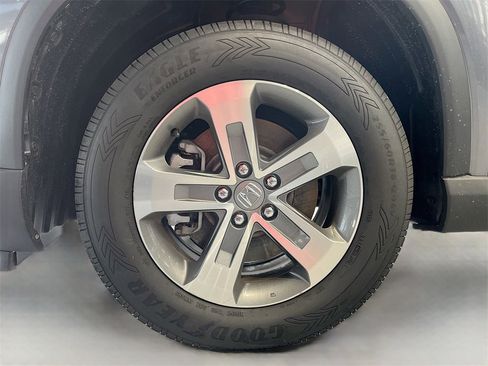 Used 2025 Honda Pilot EX-L image 31