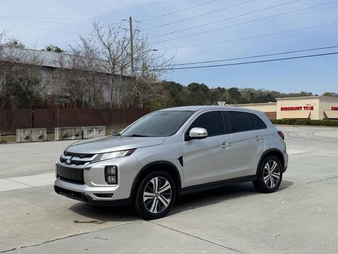 Used 2020 Mitsubishi Outlander Sport SE FWD image 1