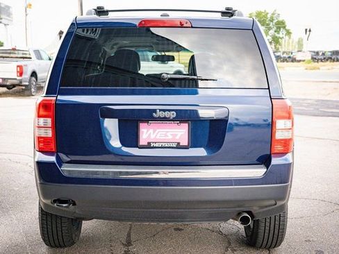 Used 2014 Jeep Patriot Latitude w/ All Weather Capability Group image 9