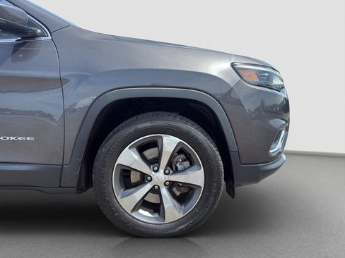 Used 2019 Jeep Cherokee Limited AWD/4WD image 21