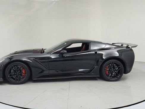 Certified 2019 Chevrolet Corvette ZR1 image 2