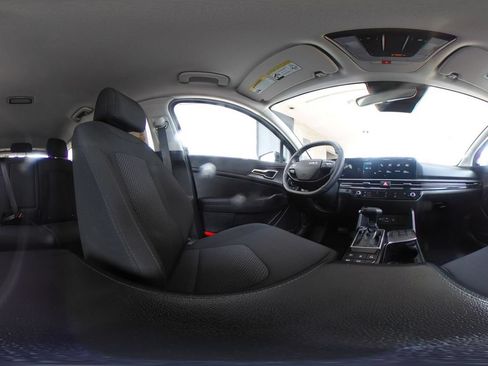 Used 2026 Kia Sportage LX FWD image 42