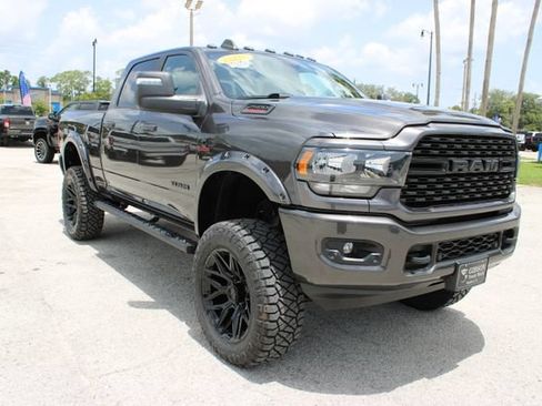 Used 2024 RAM 2500 Big Horn w/ Night Edition AWD/4WD image 15