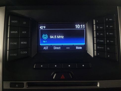 Used 2017 Ford Expedition XLT image 25