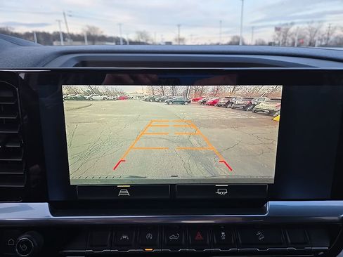 Used 2022 Chevrolet Silverado 1500 RST w/ Z71 Off-Road Package AWD/4WD image 25