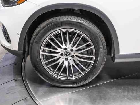 Certified 2026 Mercedes-Benz GLC 300 image 10
