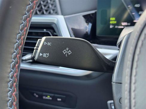 Used 2025 BMW X6 M60i image 21