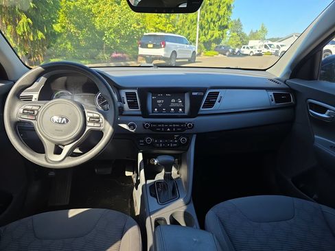 Used 2019 Kia Niro LX w/ Paint Protection Film Package FWD image 6
