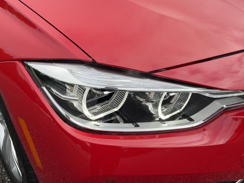 Used 2017 BMW 330i Sedan RWD image 29