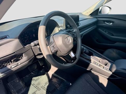 Used 2023 Honda Accord LX image 11