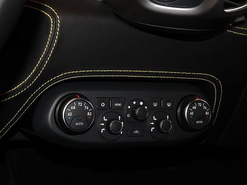 Used 2011 Ferrari 458 Italia Coupe RWD image 99