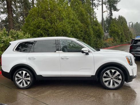 Used 2022 Kia Telluride SX AWD/4WD image 2