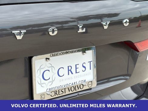 Certified 2023 Volvo XC60 B5 Plus AWD/4WD image 8