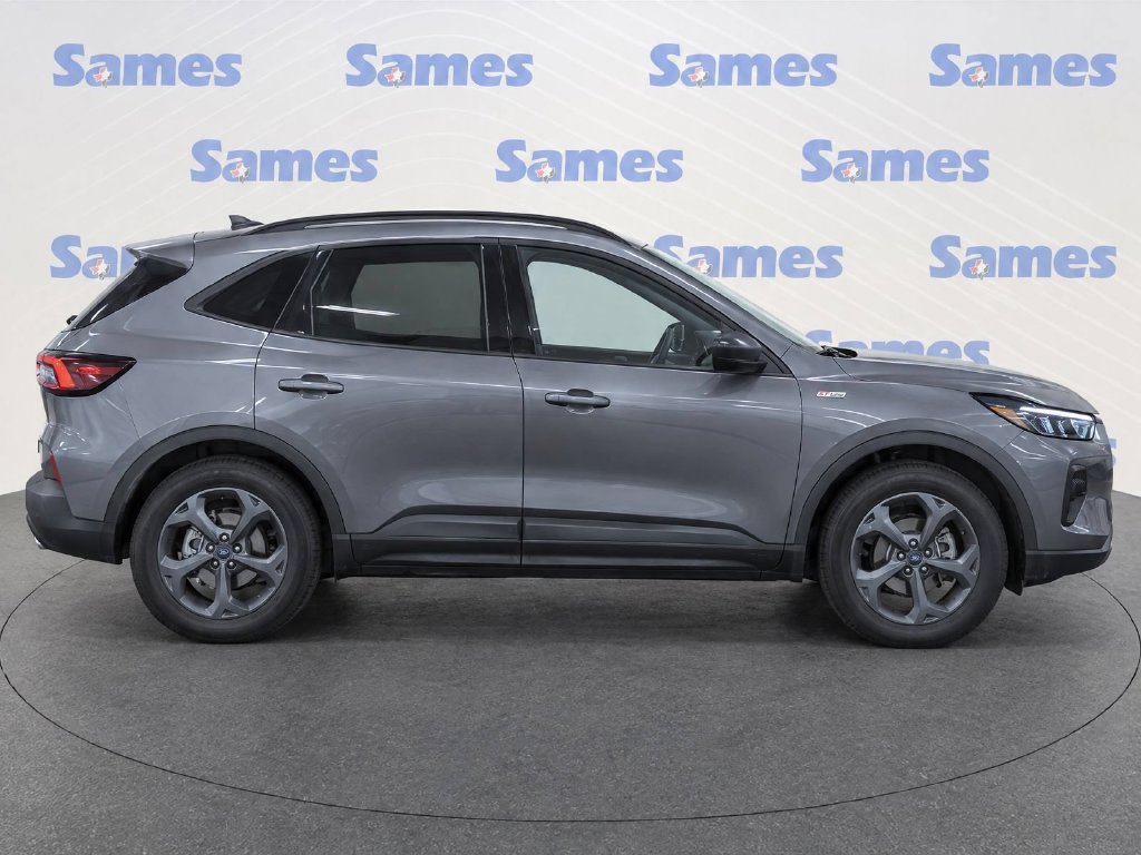 Used 2024 Ford Escape ST-Line w/ Tech Pack #1 FWD image 8