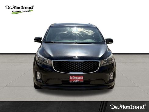 Used 2018 Kia Sedona SX FWD image 2